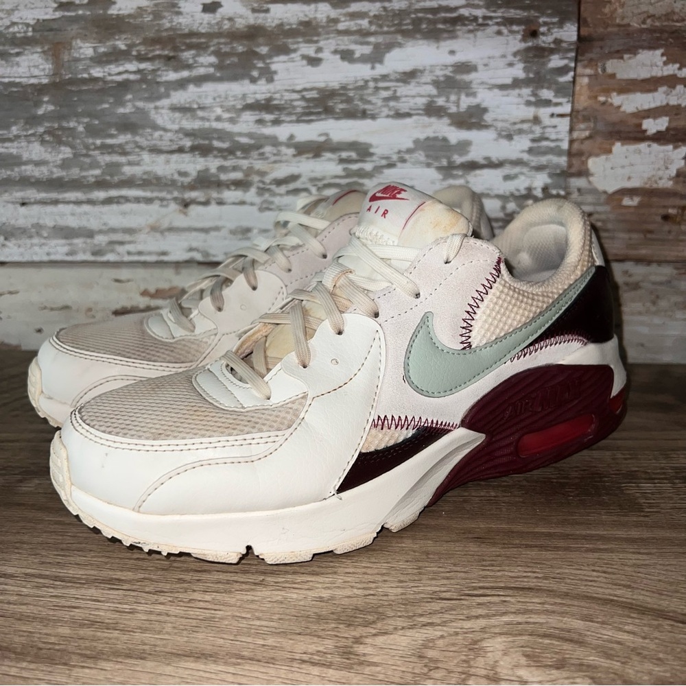 Nike Women's Air Max Excee Sail/Seafoam-Dark Beetroot